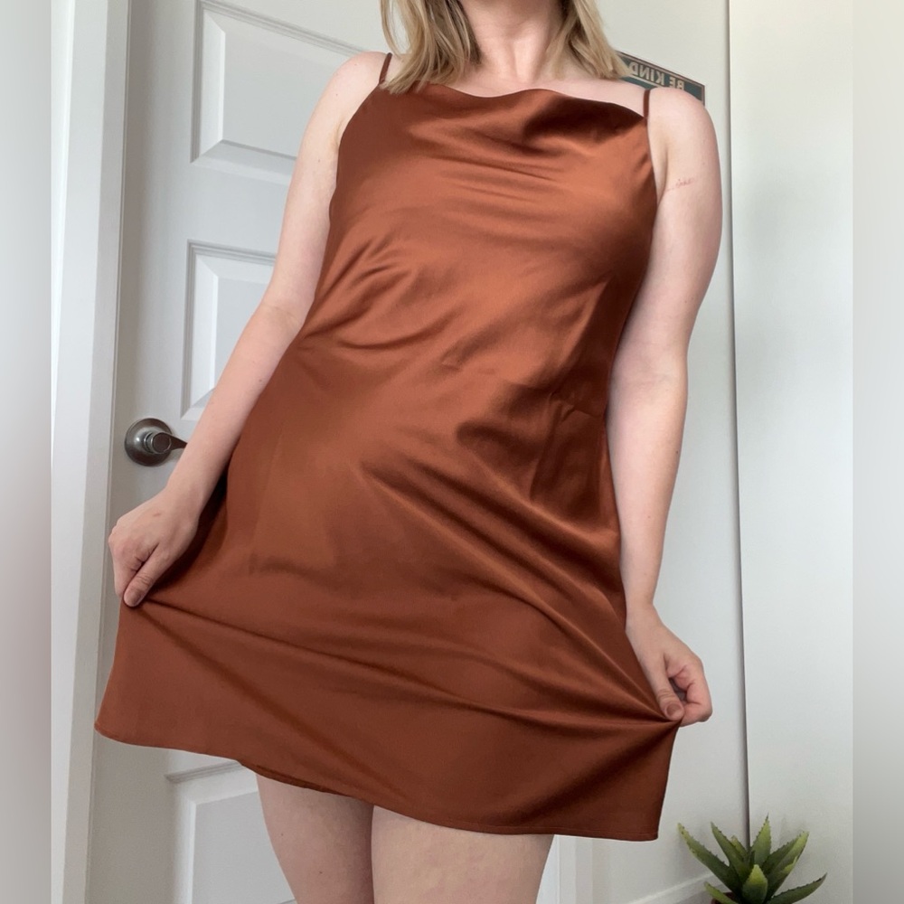 Twik dress in bronze